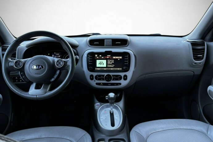 kia-soul-elektrisitet-2015-big-24