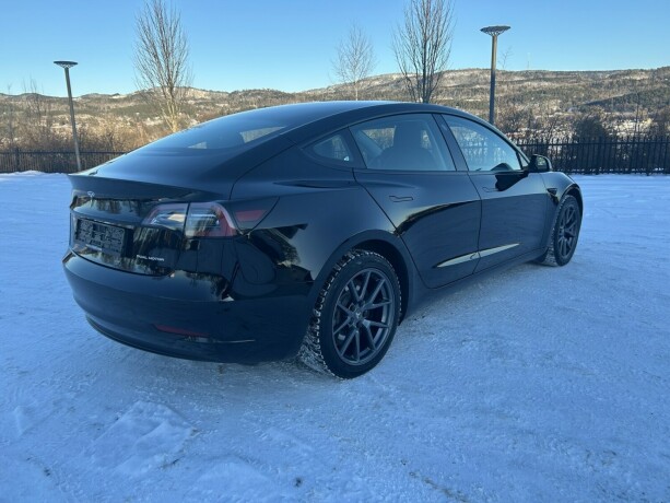 tesla-model-3-elektrisitet-2022-big-15