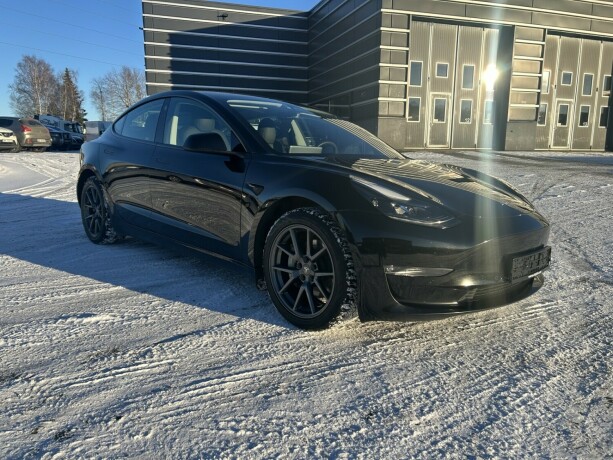 tesla-model-3-elektrisitet-2022-big-2