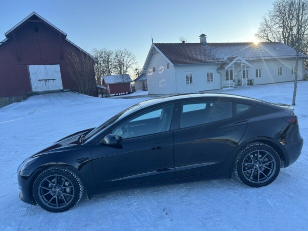 tesla-model-3-elektrisitet-2022-big-12