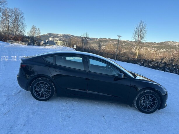 tesla-model-3-elektrisitet-2022-big-16