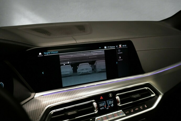 bmw-x5-elektrisitetbensin-2020-big-15