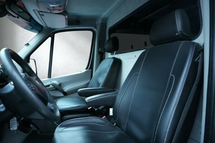 mercedes-benz-sprinter-diesel-2018-big-17