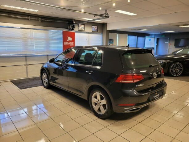 volkswagen-golf-elektrisitet-2019-big-7