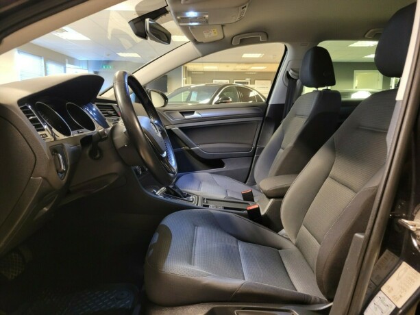 volkswagen-golf-elektrisitet-2019-big-19