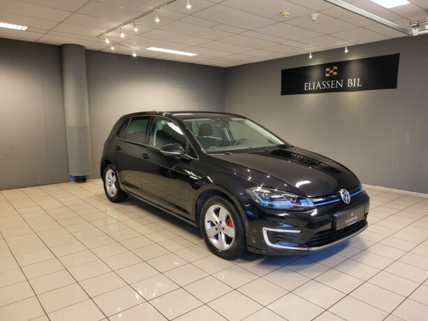 volkswagen-golf-elektrisitet-2019-big-1