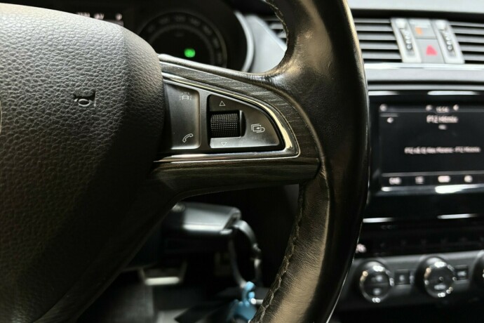 skoda-octavia-diesel-2017-big-21