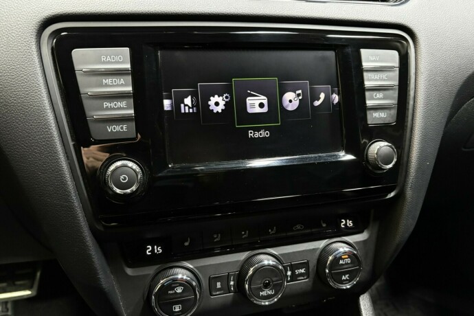 skoda-octavia-diesel-2017-big-32