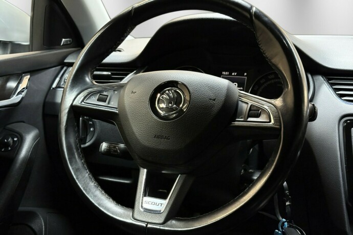 skoda-octavia-diesel-2017-big-18