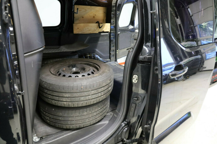 citroen-berlingo-diesel-2019-big-8