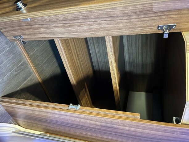 eura-mobil-il-720-eb-2-enkle-senger-senkeseng-automat-23-150hk-alde-vannb197ren-varme-amp-varmeveksler-diesel-2018-big-82