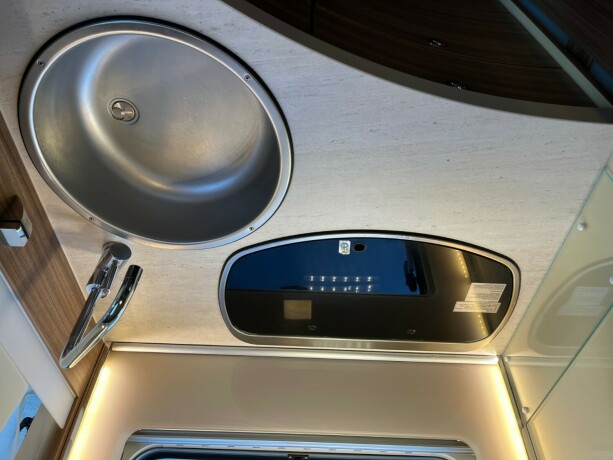 eura-mobil-il-720-eb-2-enkle-senger-senkeseng-automat-23-150hk-alde-vannb197ren-varme-amp-varmeveksler-diesel-2018-big-36