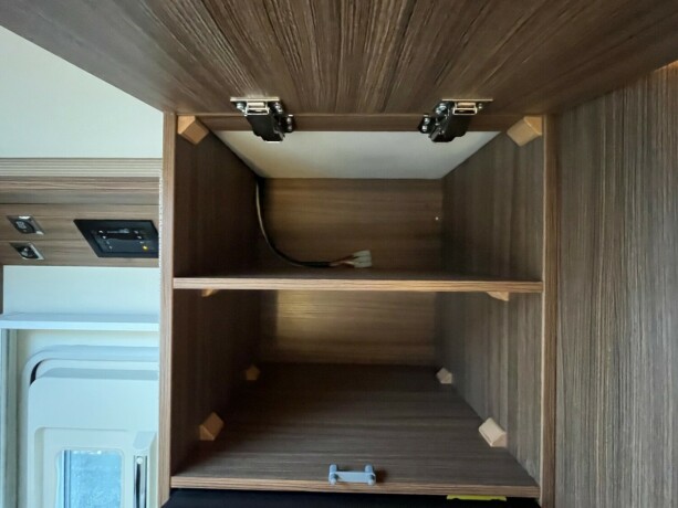 eura-mobil-il-720-eb-2-enkle-senger-senkeseng-automat-23-150hk-alde-vannb197ren-varme-amp-varmeveksler-diesel-2018-big-44