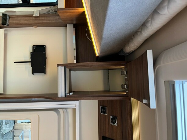 eura-mobil-il-720-eb-2-enkle-senger-senkeseng-automat-23-150hk-alde-vannb197ren-varme-amp-varmeveksler-diesel-2018-big-29