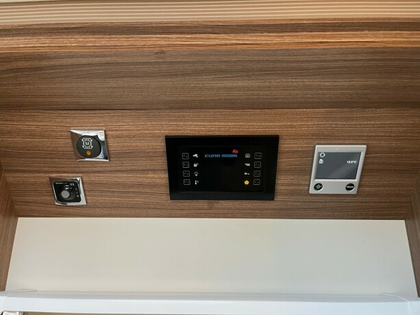 eura-mobil-il-720-eb-2-enkle-senger-senkeseng-automat-23-150hk-alde-vannb197ren-varme-amp-varmeveksler-diesel-2018-big-31