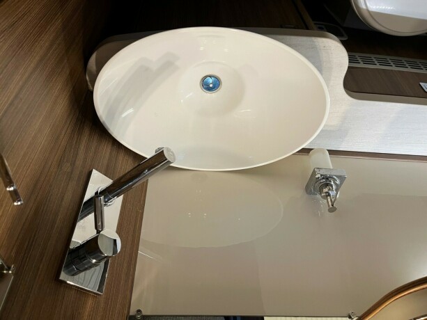 eura-mobil-il-720-eb-2-enkle-senger-senkeseng-automat-23-150hk-alde-vannb197ren-varme-amp-varmeveksler-diesel-2018-big-61