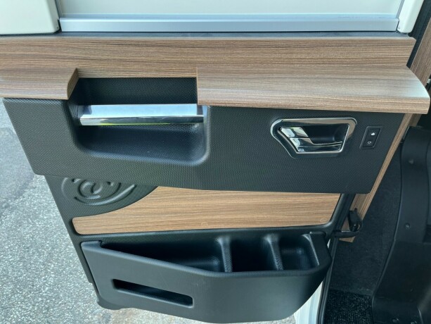 eura-mobil-il-720-eb-2-enkle-senger-senkeseng-automat-23-150hk-alde-vannb197ren-varme-amp-varmeveksler-diesel-2018-big-12