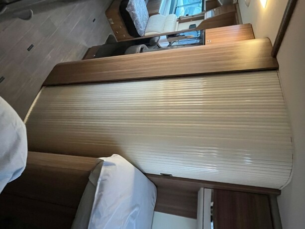 eura-mobil-il-720-eb-2-enkle-senger-senkeseng-automat-23-150hk-alde-vannb197ren-varme-amp-varmeveksler-diesel-2018-big-52