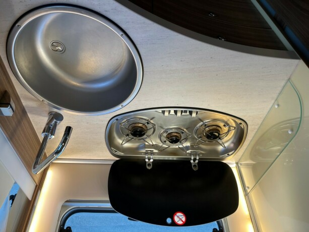 eura-mobil-il-720-eb-2-enkle-senger-senkeseng-automat-23-150hk-alde-vannb197ren-varme-amp-varmeveksler-diesel-2018-big-37