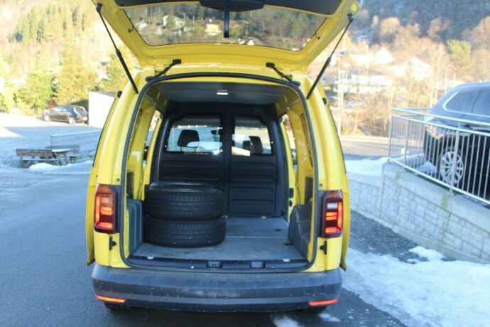 volkswagen-caddy-maxi-diesel-2020-big-4