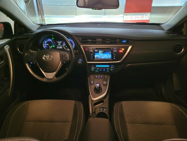 toyota-auris-elektrisitetbensin-2015-big-27