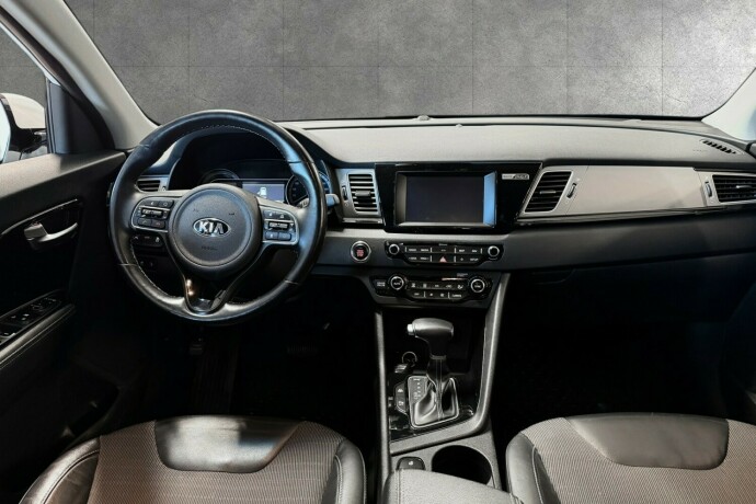 kia-niro-elektrisitetbensin-2018-big-4