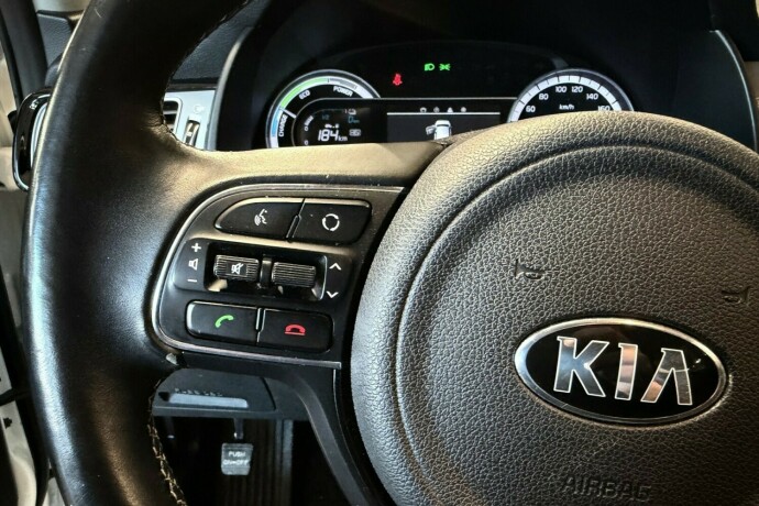 kia-niro-elektrisitetbensin-2018-big-16