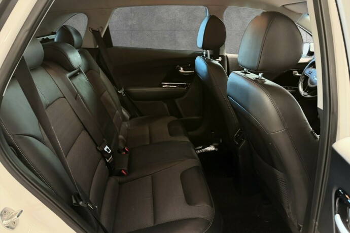 kia-niro-elektrisitetbensin-2018-big-10