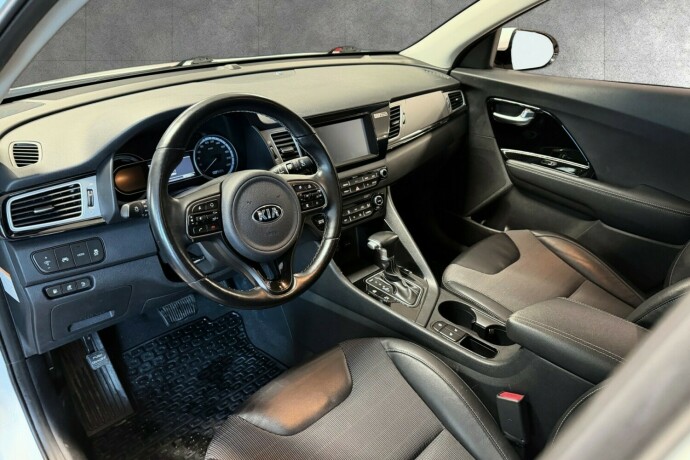 kia-niro-elektrisitetbensin-2018-big-1