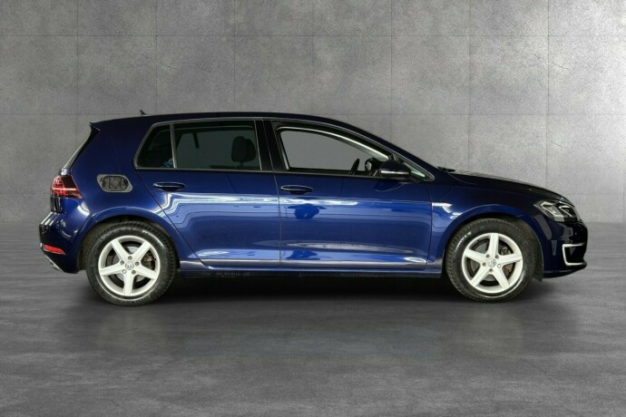 volkswagen-golf-elektrisitet-2018-big-6