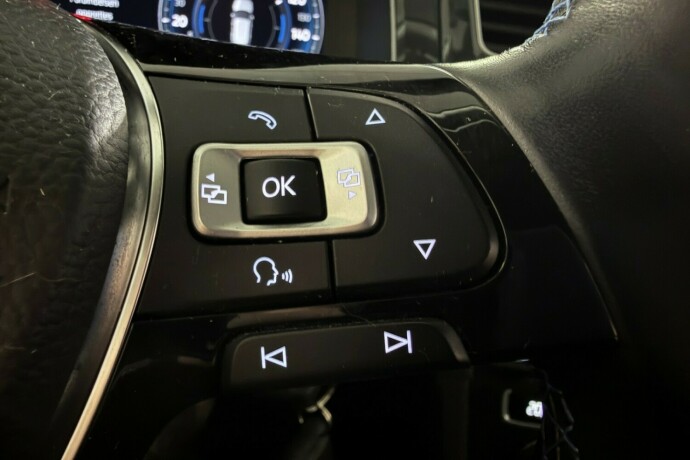 volkswagen-golf-elektrisitet-2018-big-26