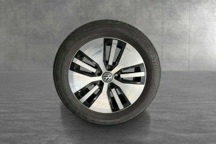 volkswagen-golf-elektrisitet-2018-big-31