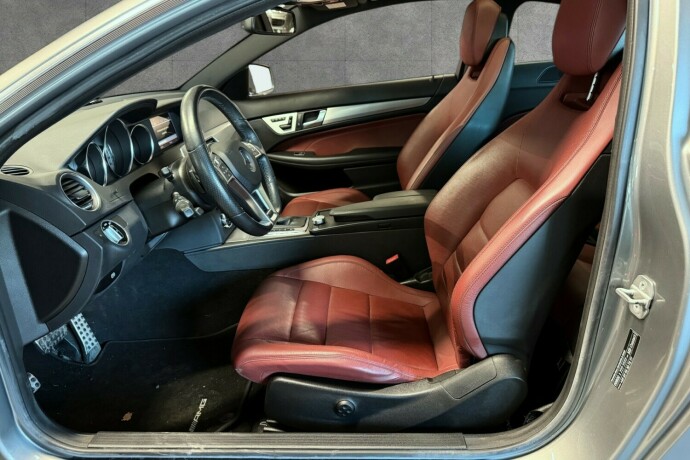 mercedes-benz-c-klasse-bensin-2012-big-10