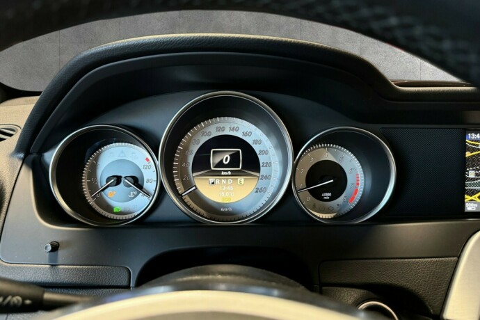 mercedes-benz-c-klasse-bensin-2012-big-18