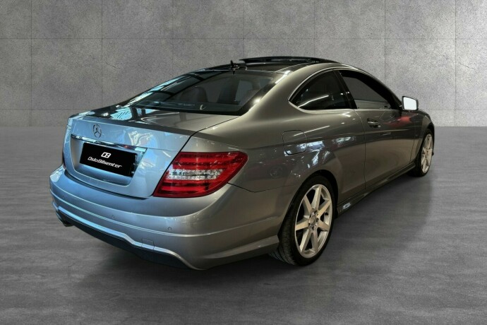 mercedes-benz-c-klasse-bensin-2012-big-6