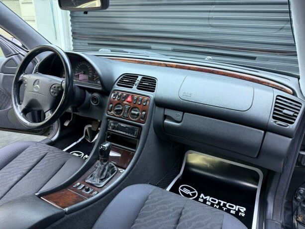 mercedes-benz-clk-bensin-2000-big-12