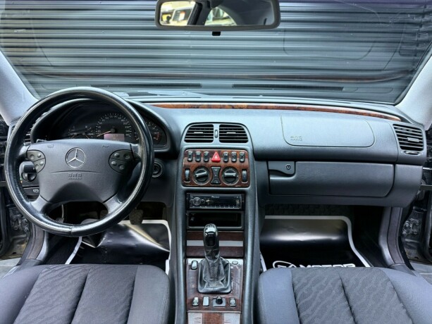 mercedes-benz-clk-bensin-2000-big-9