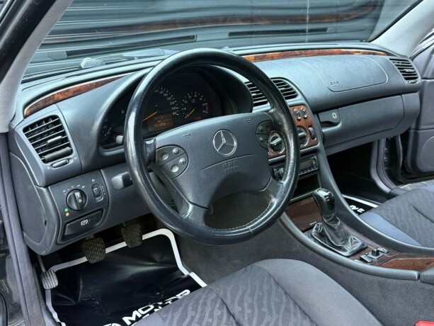 mercedes-benz-clk-bensin-2000-big-11