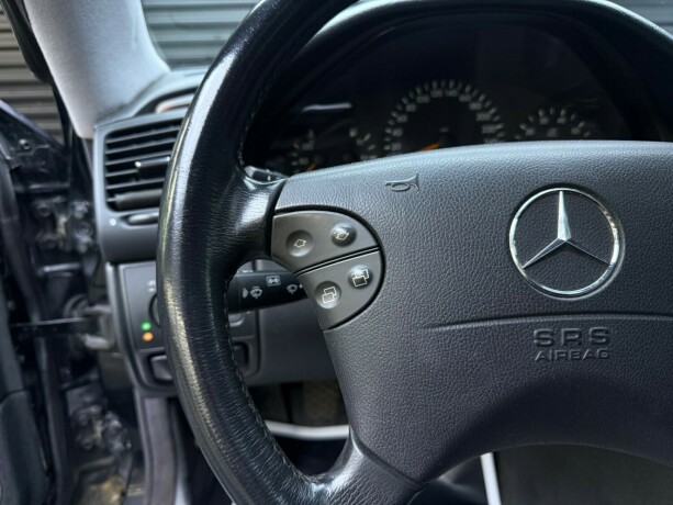 mercedes-benz-clk-bensin-2000-big-14
