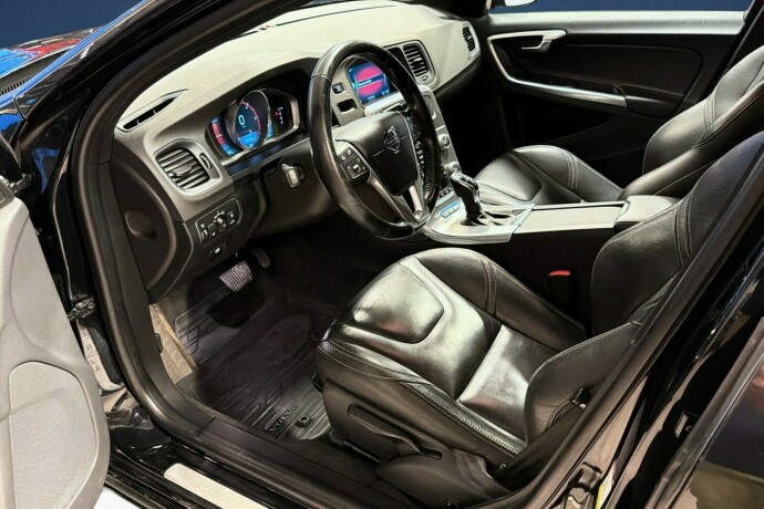 volvo-v60-elektrisitetdiesel-2015-big-9