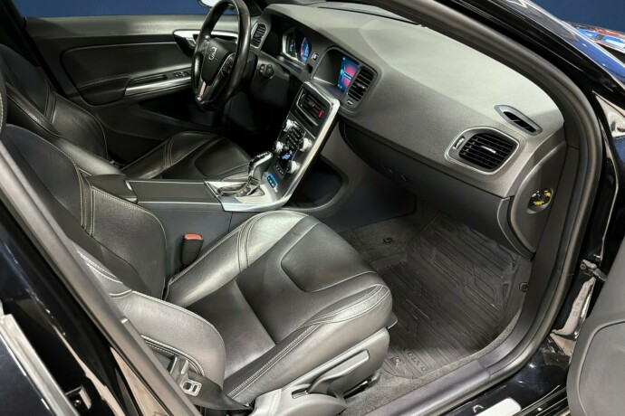 volvo-v60-elektrisitetdiesel-2015-big-12