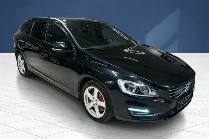 volvo-v60-elektrisitetdiesel-2015-big-0