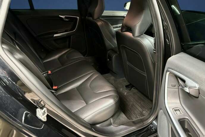 volvo-v60-elektrisitetdiesel-2015-big-14