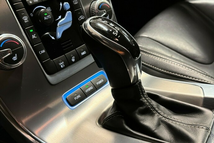 volvo-v60-elektrisitetdiesel-2015-big-17