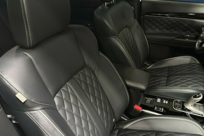 mitsubishi-outlander-elektrisitetbensin-2019-big-14