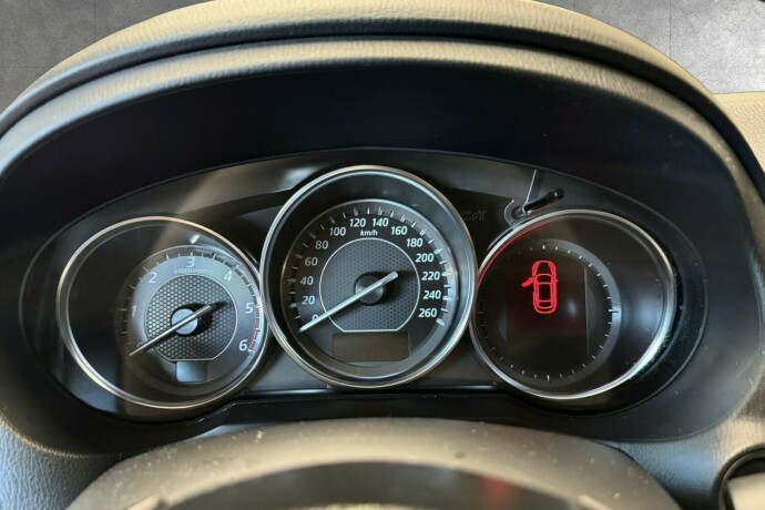 mazda-6-diesel-2015-big-27