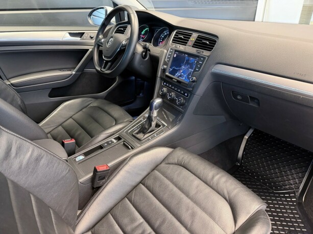 volkswagen-golf-elektrisitet-2016-big-13