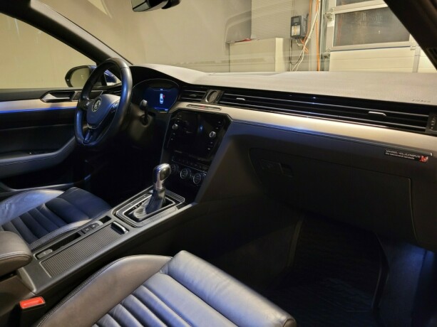 volkswagen-passat-elektrisitetbensin-2018-big-13