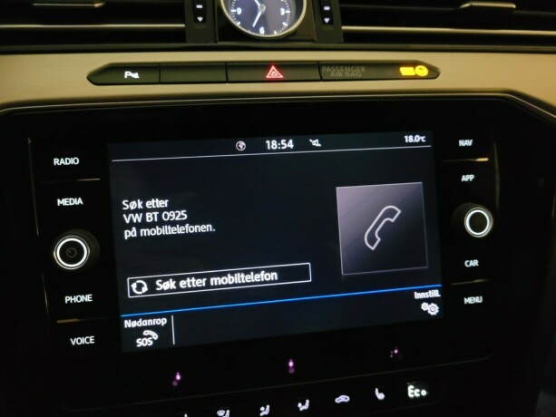 volkswagen-passat-elektrisitetbensin-2018-big-33