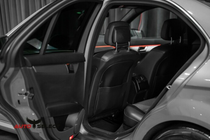 mercedes-benz-c-klasse-bensin-2011-big-18